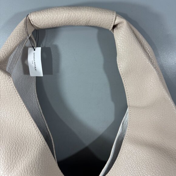 NWT Babana Republic Vegan Leather Slouchy Tote - Picture 5 of 16